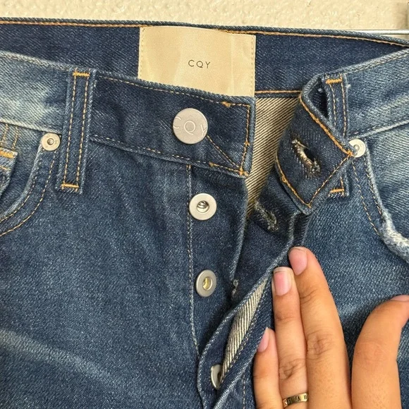 CQY Anthropology women’s Dark blue distress straight Slim denim jeans size 27 - Picture 3 of 12